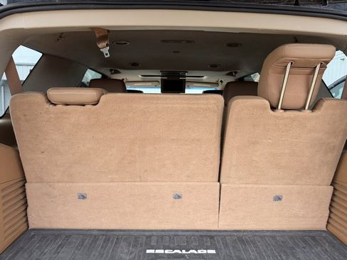 Used 2016 Cadillac Escalade Platinum image 24