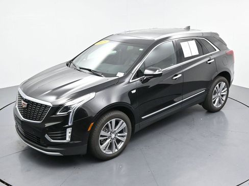 Certified 2025 Cadillac XT5 Premium Luxury FWD image 41