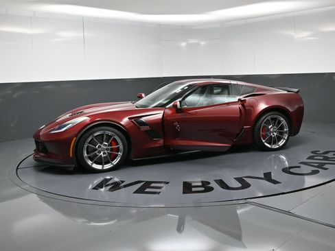 Used 2019 Chevrolet Corvette Grand Sport RWD image 21