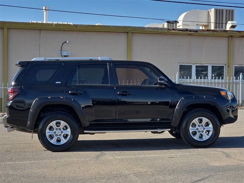 Certified 2018 Toyota 4Runner SR5 Premium image 6