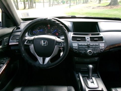 Used 2012 Honda Crosstour EX-L image 33