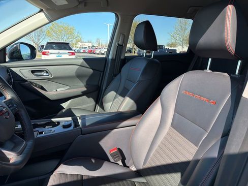 Used 2025 Nissan Rogue SV w/ Rock Creek Premium Package image 13