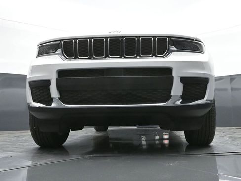 New 2026 Jeep Grand Cherokee L Laredo w/ MOPAR Finishing Package AWD/4WD image 43