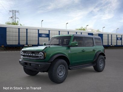 New 2025 Ford Bronco Outer Banks w/ Sasquatch Package