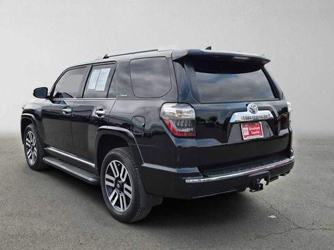 Used 2024 Toyota 4Runner Limited AWD/4WD image 5