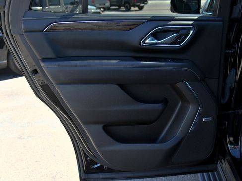 Used 2023 Chevrolet Tahoe Premier w/ Advanced Technology Package RWD image 47