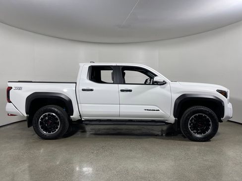 New 2026 Toyota Tacoma TRD Off-Road image 2