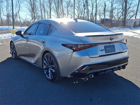 Used 2023 Lexus IS 500 image 4