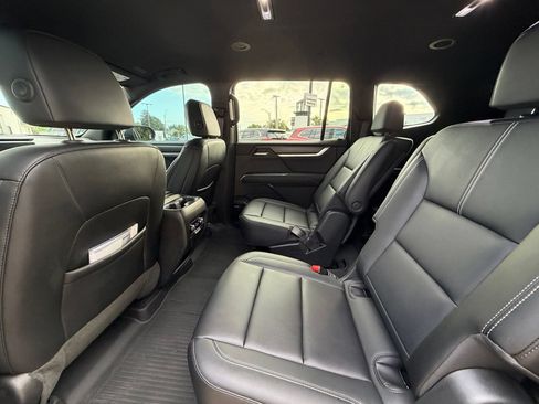 Used 2024 GMC Acadia Elevation w/ LPO, Floor Liner Package FWD image 5