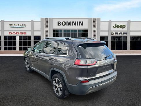 Used 2019 Jeep Cherokee Limited FWD image 4