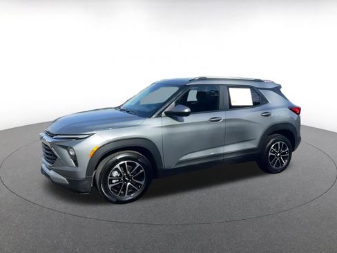 Used 2025 Chevrolet TrailBlazer LT image 8