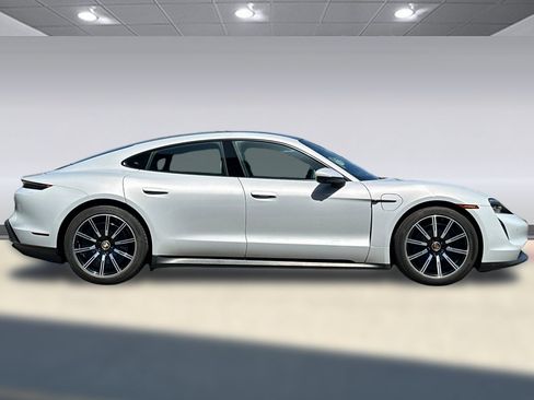 Used 2021 Porsche Taycan RWD image 7
