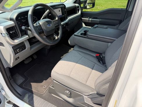 Used 2025 Ford F250 XL w/ STX Appearance Package AWD/4WD image 17