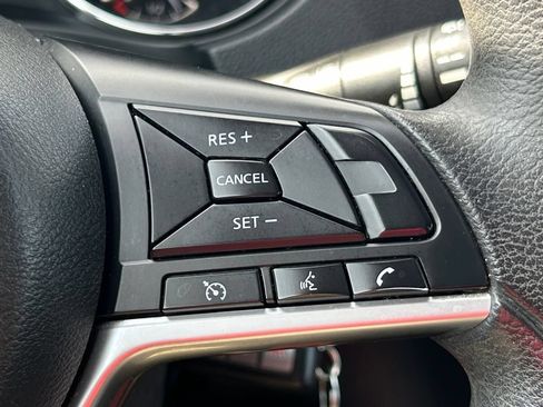 Used 2019 Nissan Rogue S AWD/4WD image 26