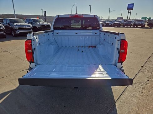 Used 2021 Chevrolet Colorado LT w/ Safety Package image 35