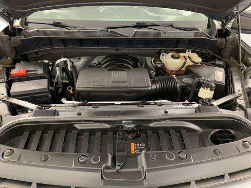 Used 2019 Chevrolet Silverado 1500 RST AWD/4WD image 9