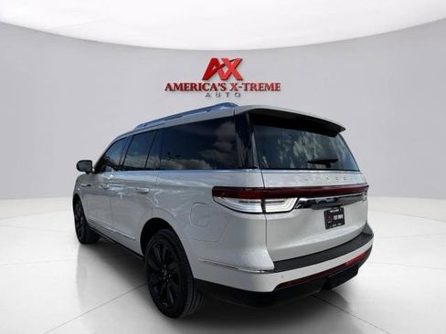 Used 2023 Lincoln Navigator Reserve RWD image 3