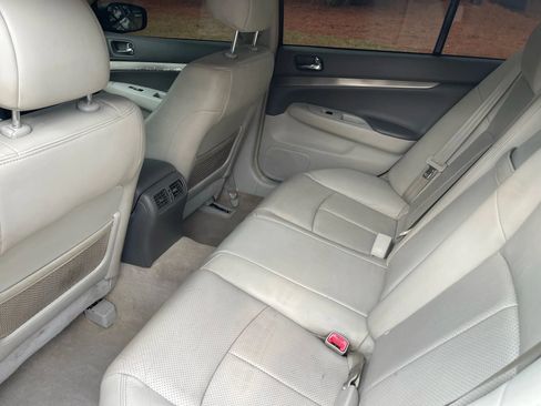 Used 2013 INFINITI G37 Journey w/ Premium Pkg image 12