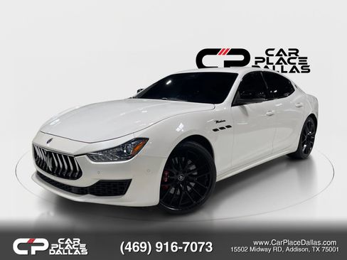 Used 2023 Maserati Ghibli Modena RWD image 2