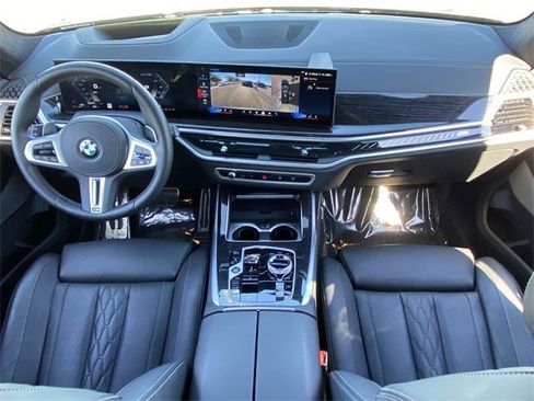 Certified 2025 BMW X7 M60i w/ Executive Package image 17