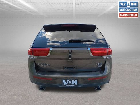 Used 2011 Lincoln MKX AWD w/ 102A Rapid Spec Order Code image 3