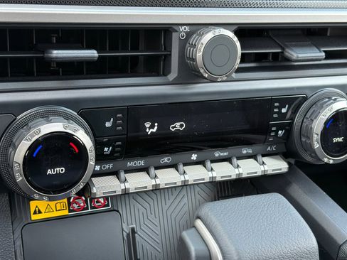 New 2026 Toyota 4Runner Limited image 18