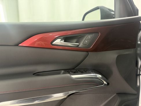 Used 2025 Chevrolet Traverse Z71 w/ Driver Confidence Package image 14