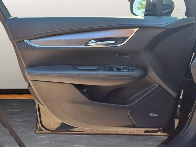 Certified 2023 Cadillac XT6 Luxury AWD/4WD image 16