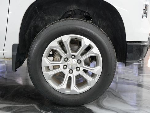 Used 2023 Chevrolet Silverado 1500 LT Trail Boss w/ Protection Package AWD/4WD image 7
