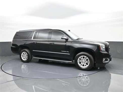 Used 2019 GMC Yukon XL SLE w/ Convenience Package image 5