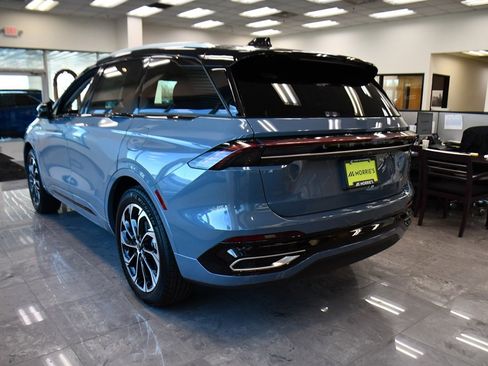 New 2026 Lincoln Nautilus Reserve image 4