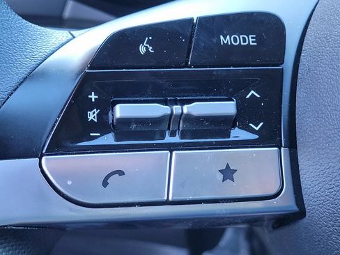 Certified 2026 Hyundai Elantra Hybrid FWD image 32