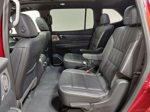 Used 2025 Buick Enclave Avenir AWD/4WD image 65