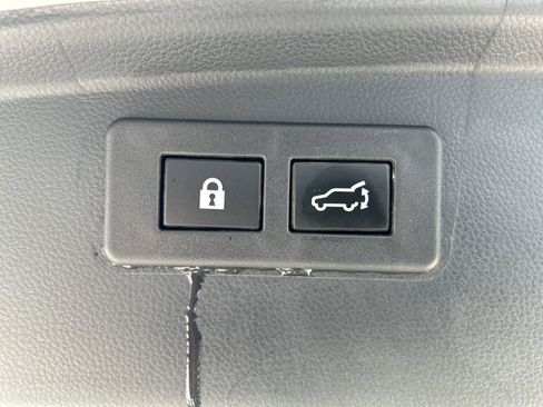 Certified 2023 Subaru Outback Premium AWD/4WD image 9