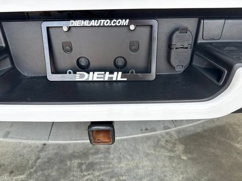 Used 2023 RAM 1500 Big Horn AWD/4WD image 9
