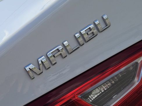 Used 2024 Chevrolet Malibu LT FWD image 7