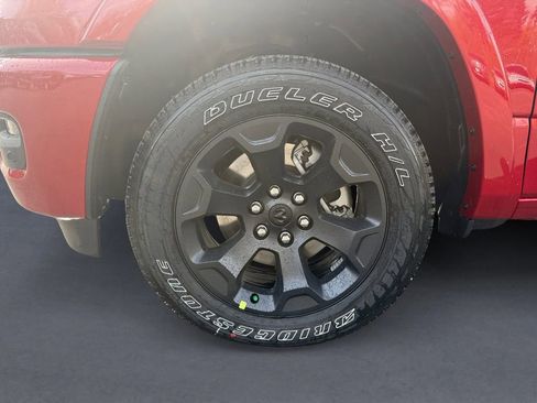 New 2026 RAM 1500 4x4 Crew Cab image 9