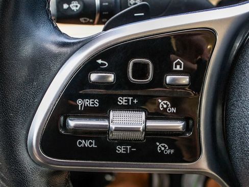 Used 2019 Mercedes-Benz C 300 4MATIC Sedan image 28