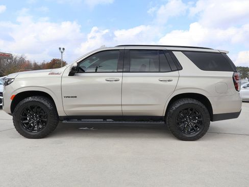 Used 2022 Chevrolet Tahoe Z71 w/ Luxury Package image 3