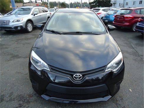 Used 2014 Toyota Corolla LE image 2
