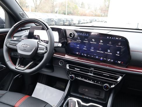 New 2026 Chevrolet Traverse RS w/ LPO, Floor Liner Package image 30