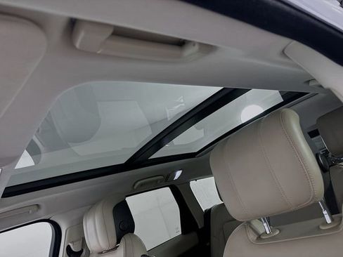 Used 2019 Land Rover Range Rover Sport HSE image 14