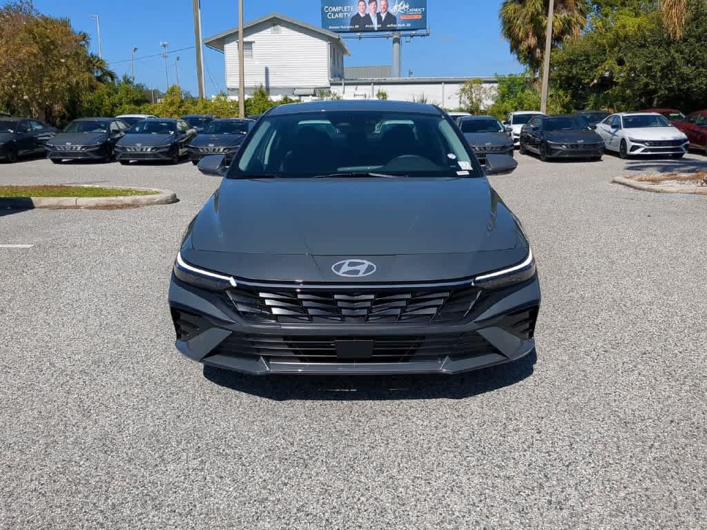 New 2026 Hyundai Elantra Limited FWD image 10