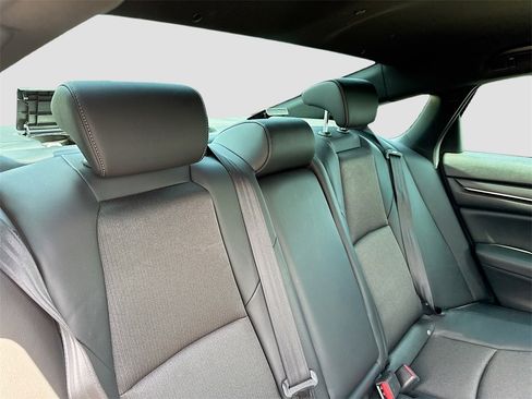 Used 2022 Honda Accord Sport image 22