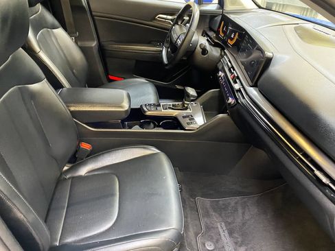 Used 2026 Kia Sportage EX w/ EX Panorama Roof Package FWD image 25