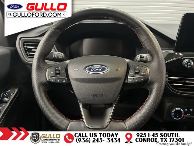 Certified 2025 Ford Escape ST-Line Select AWD/4WD image 12