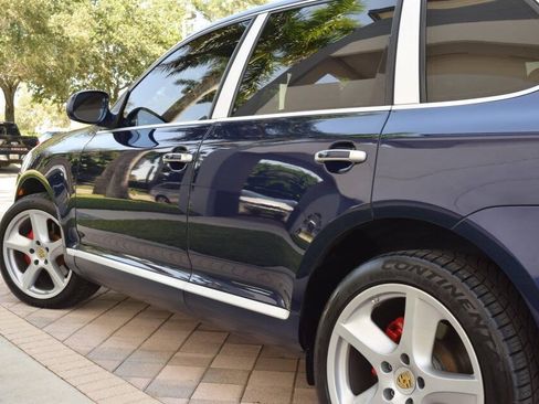 Used 2004 Porsche Cayenne Turbo AWD/4WD image 26