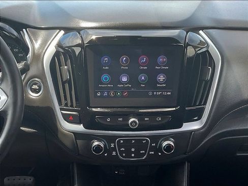 Used 2020 Chevrolet Traverse LT w/ LT Premium Package AWD/4WD image 8