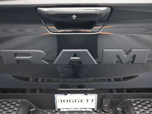 New 2026 RAM 1500 4x4 Crew Cab image 12