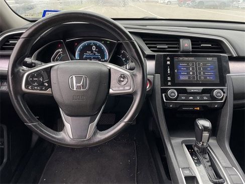 Used 2018 Honda Civic Touring image 11